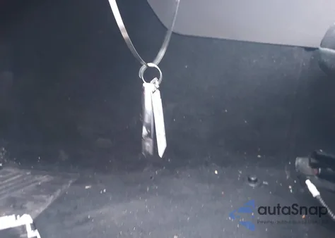 2010 Mercedes-Benz E 350 z USA, uszkodzony, nr VIN WDDKJ5GB5AF035048